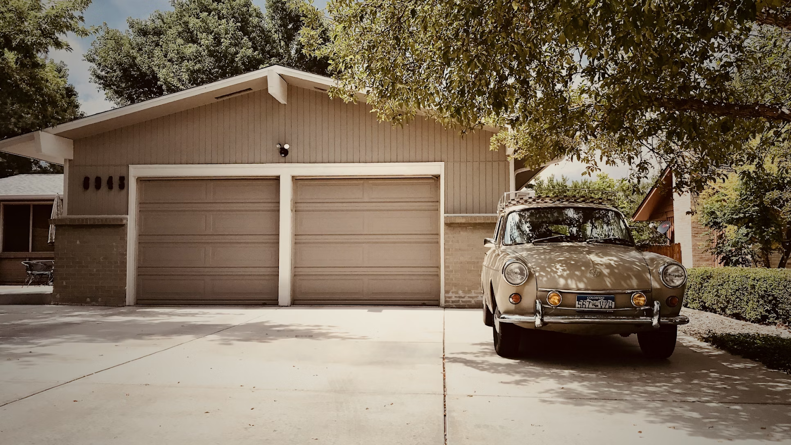 The Role of Garage Design in Enhancing Real Estate Appeal