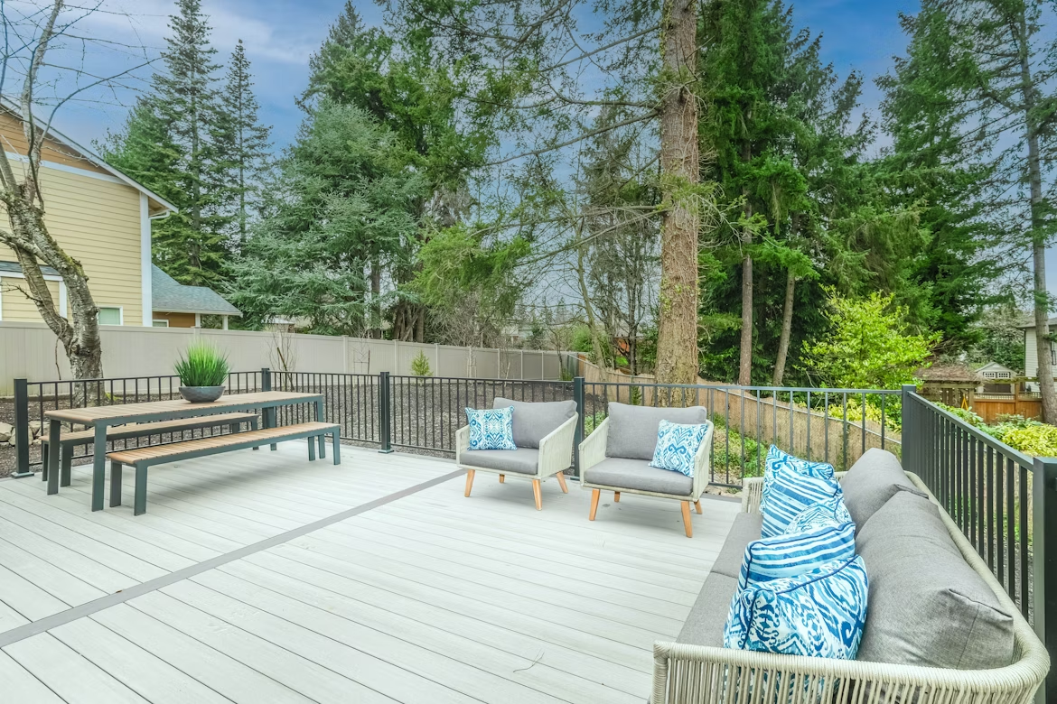 Easy Tips To Create a Chic and Functional Backyard Retreat